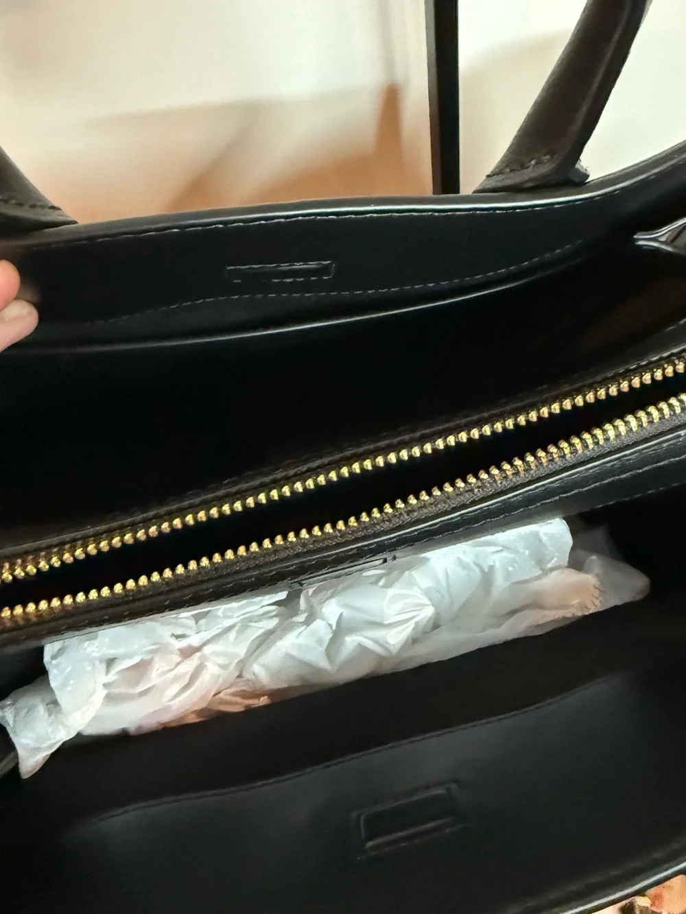 Michael Kors Laila Medium Satchel in black